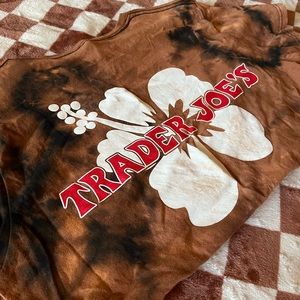 Trader Joe’s womens large tie dye shirt